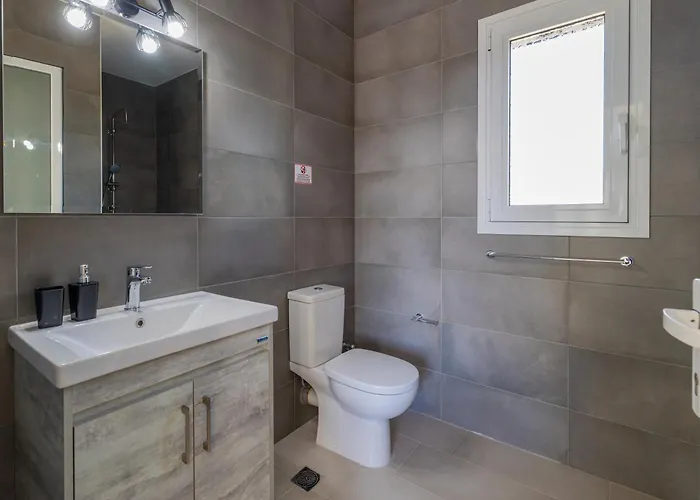 Villa Taras Karavados